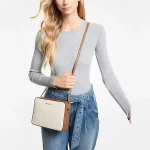 【棕色/白色】Michael kors MK Jet Set 經典滿印字母LOGO鏈條相機包 斜挎包